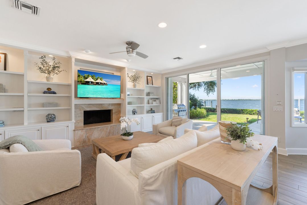 На продажу: $3,995,000 (4 спален, 4 ванн, 3715 Квадратных фут)