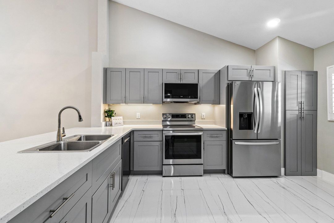 En Venta: $419,900 (2 camas, 2 baños, 1300 Pies cuadrados)