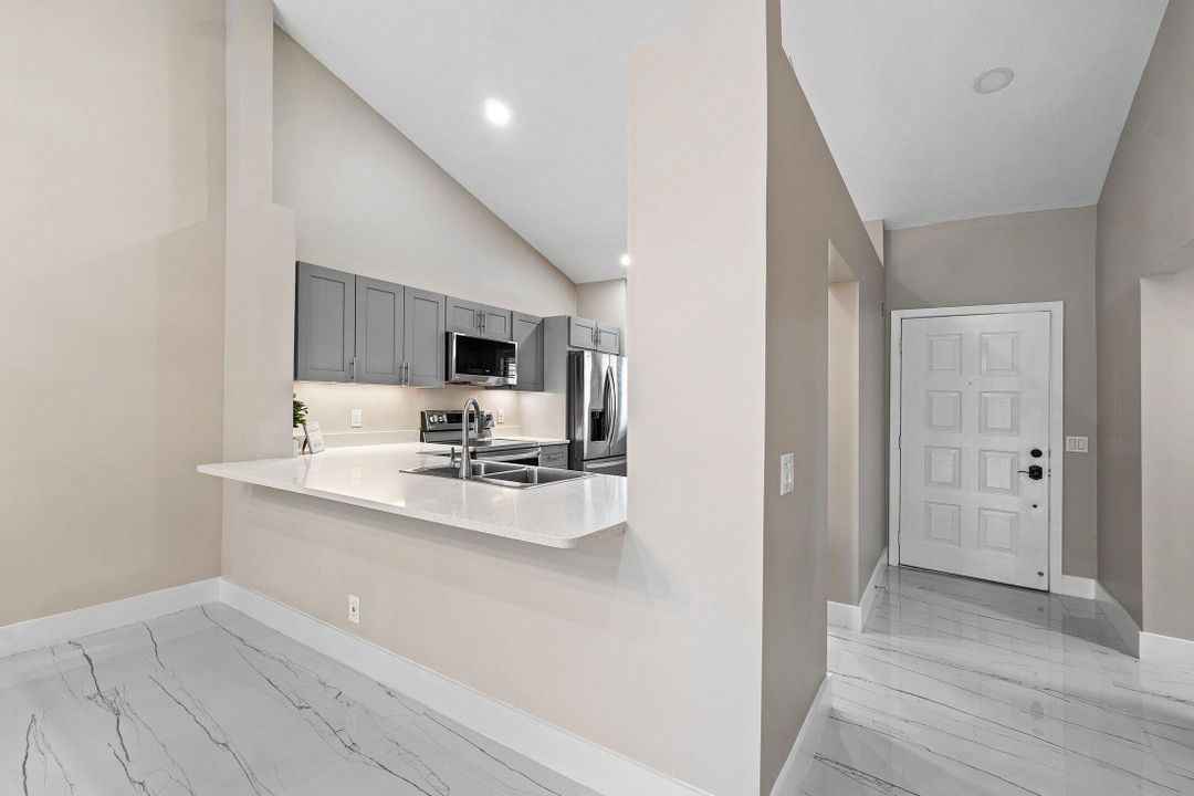 En Venta: $419,900 (2 camas, 2 baños, 1300 Pies cuadrados)