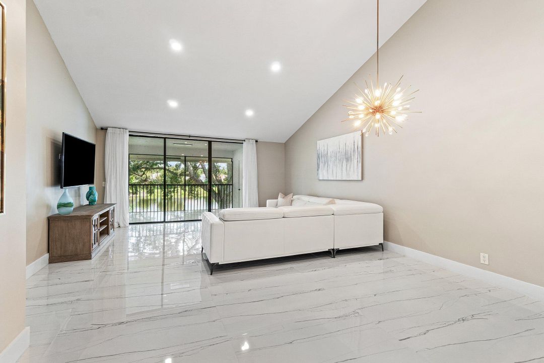 En Venta: $419,900 (2 camas, 2 baños, 1300 Pies cuadrados)