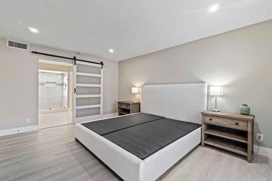 En Venta: $419,900 (2 camas, 2 baños, 1300 Pies cuadrados)