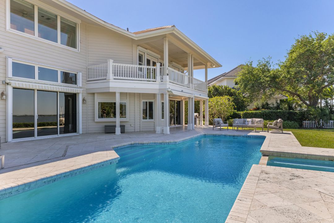 На продажу: $3,995,000 (4 спален, 4 ванн, 3715 Квадратных фут)