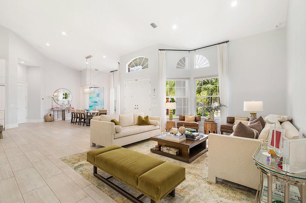 En Renta: $14,000 (4 camas, 3 baños, 3254 Pies cuadrados)