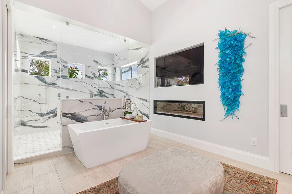 En Renta: $14,000 (4 camas, 3 baños, 3254 Pies cuadrados)