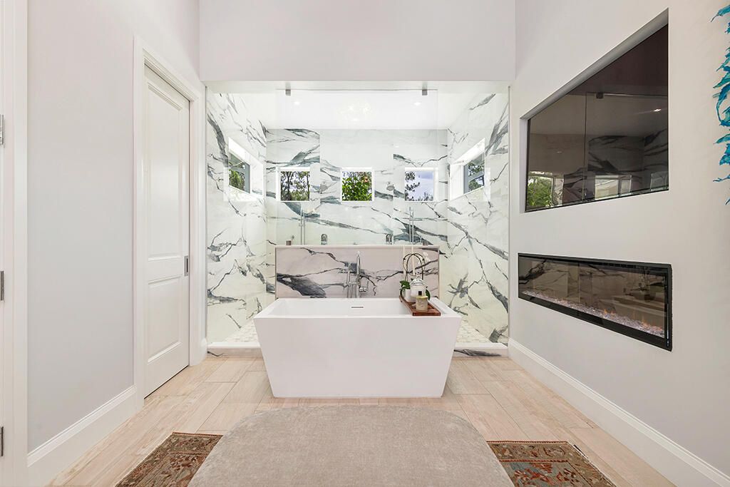 En Renta: $14,000 (4 camas, 3 baños, 3254 Pies cuadrados)