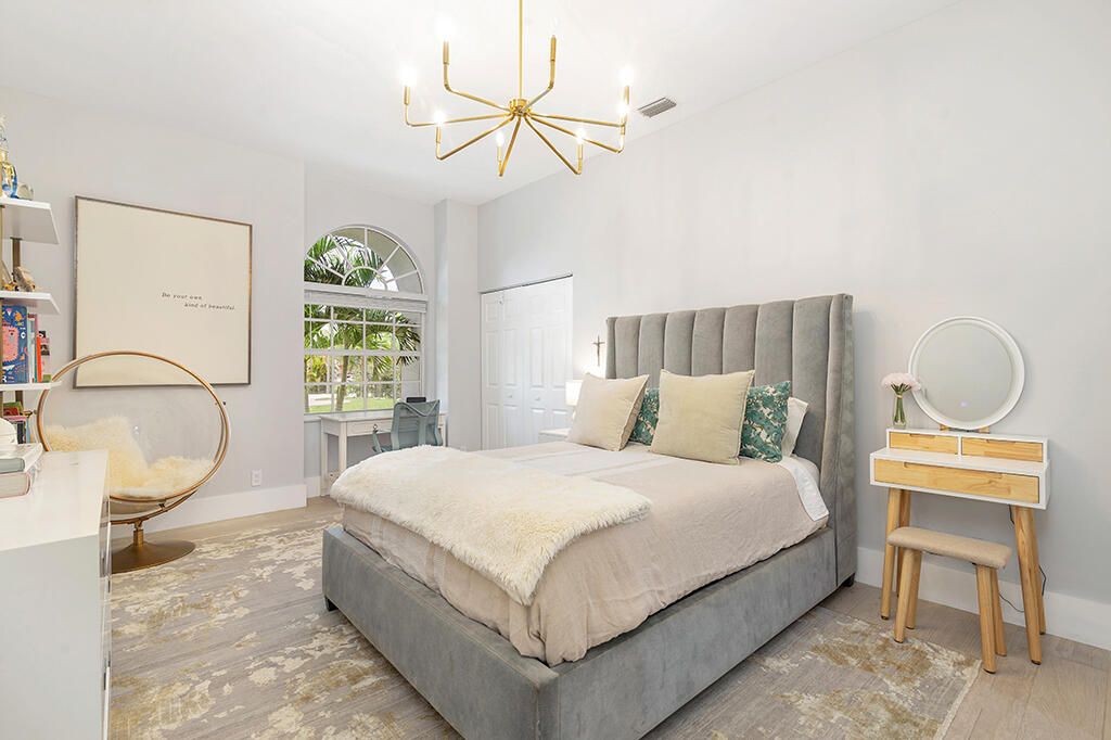 En Renta: $14,000 (4 camas, 3 baños, 3254 Pies cuadrados)