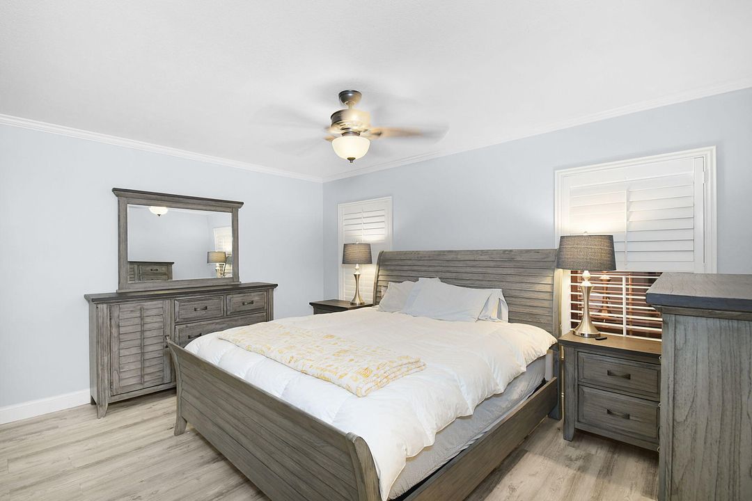 Active With Contract: $180,000 (2 beds, 2 baths, 1396 Square Feet)