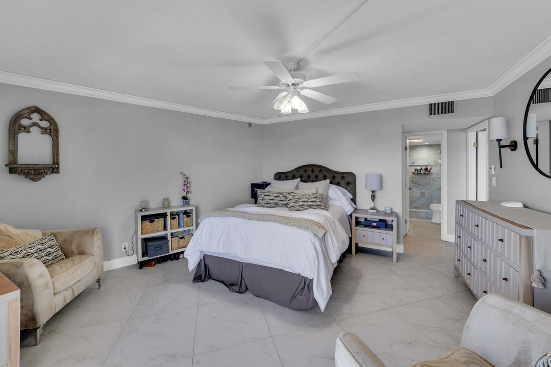 合同活跃: $2,800 (2 贝兹, 2 浴室, 1218 平方英尺)