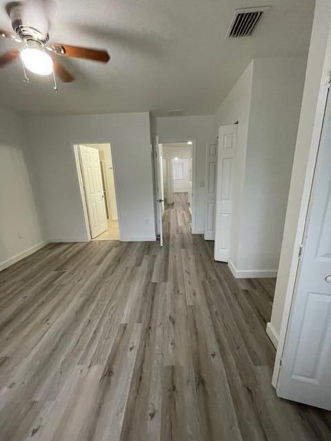 合同活跃: $2,000 (3 贝兹, 2 浴室, 1437 平方英尺)