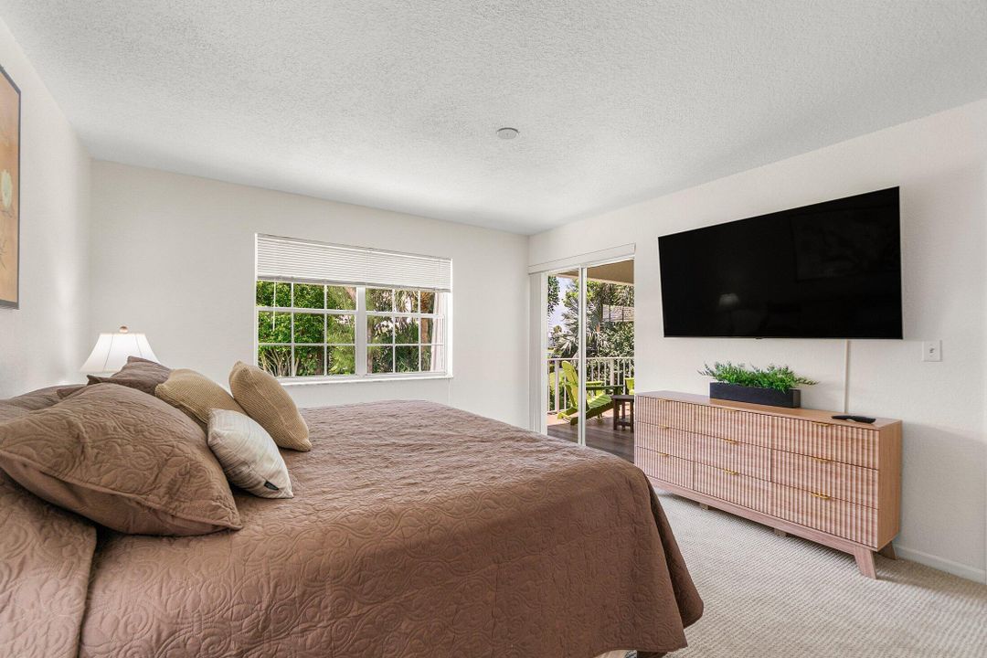 Active With Contract: $3,500 (1 beds, 1 baths, 1058 Square Feet)