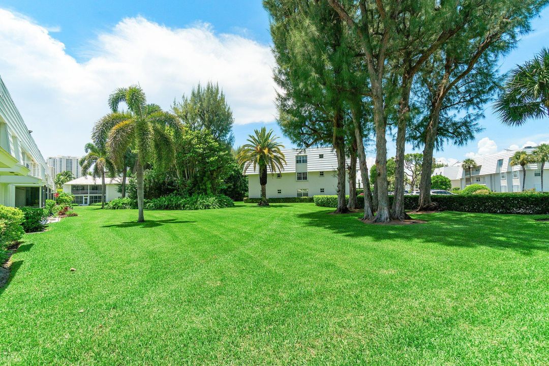 Active With Contract: $3,500 (1 beds, 1 baths, 1058 Square Feet)