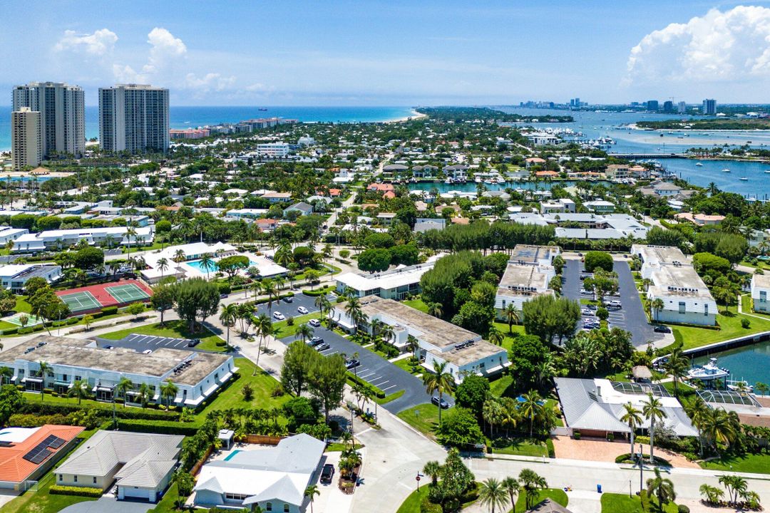 Active With Contract: $3,500 (1 beds, 1 baths, 1058 Square Feet)