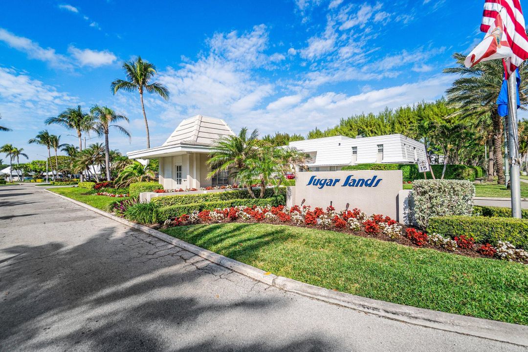 Active With Contract: $3,500 (1 beds, 1 baths, 1058 Square Feet)