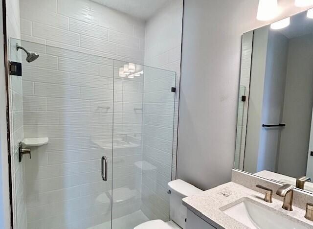 Activo con contrato: $492,480 (2 camas, 2 baños, 1561 Pies cuadrados)