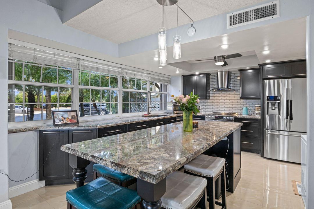 待售: $389,999 (3 贝兹, 2 浴室, 1282 平方英尺)