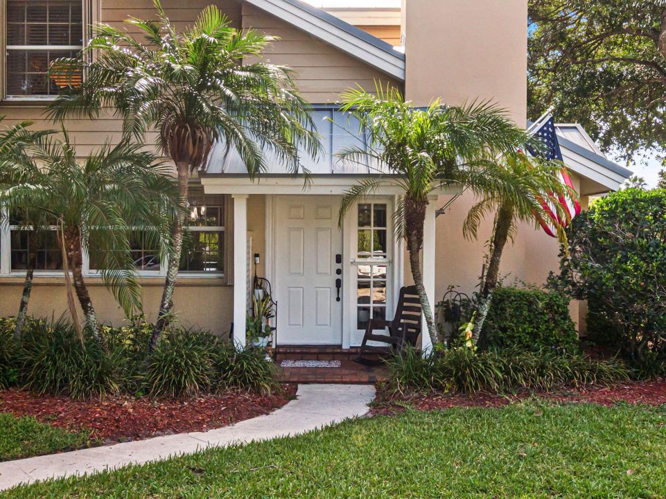 待售: $389,999 (3 贝兹, 2 浴室, 1282 平方英尺)