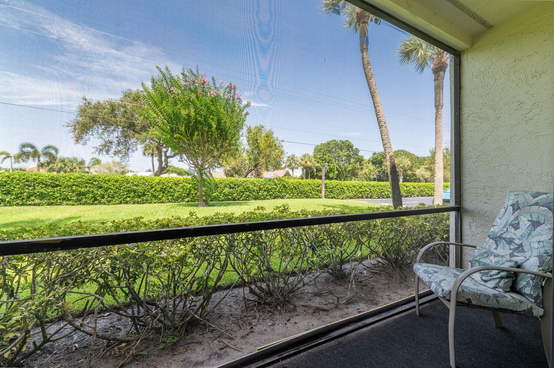 待售: $295,000 (3 贝兹, 2 浴室, 1570 平方英尺)