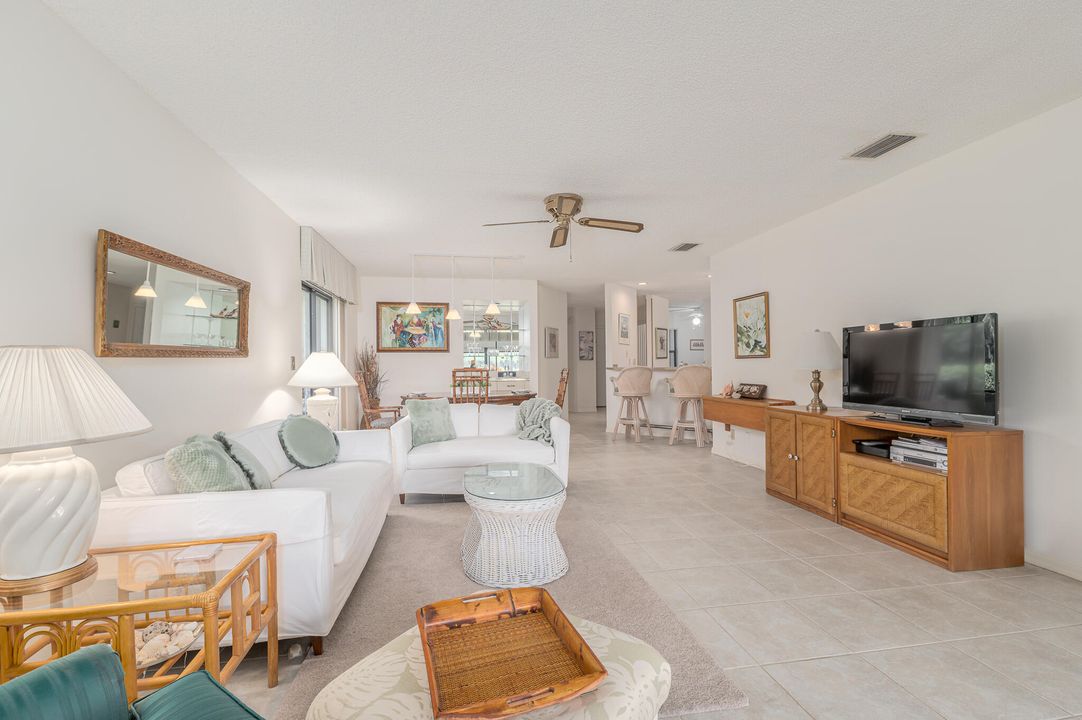 待售: $295,000 (3 贝兹, 2 浴室, 1570 平方英尺)