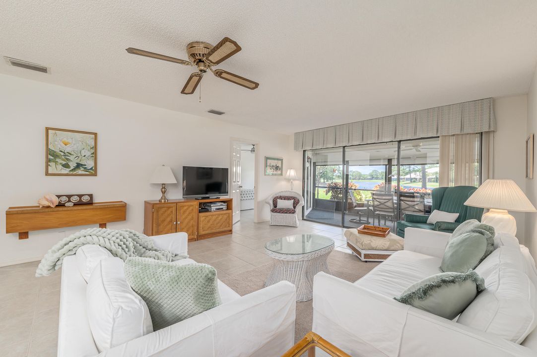 待售: $295,000 (3 贝兹, 2 浴室, 1570 平方英尺)