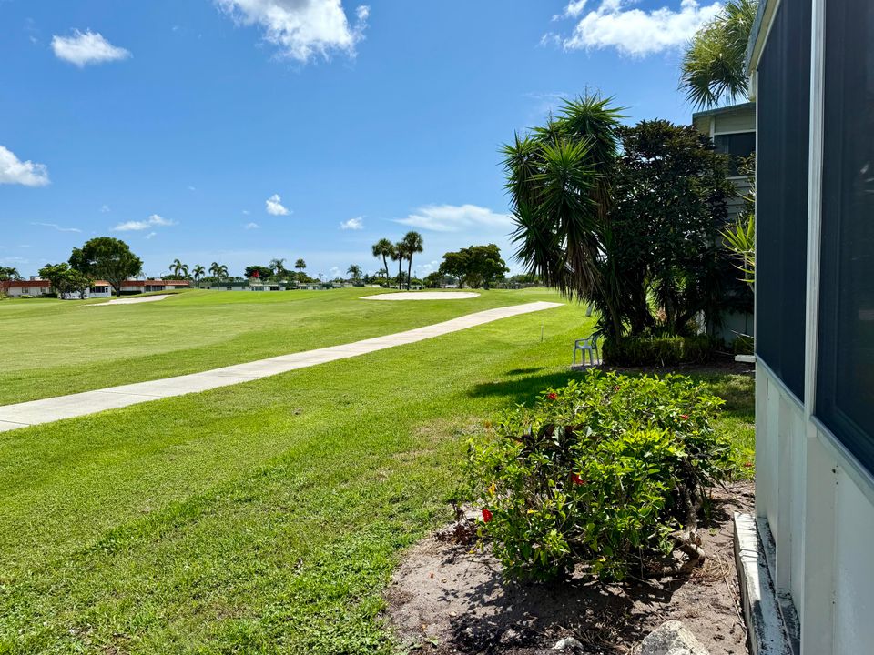 待售: $94,999 (1 贝兹, 1 浴室, 720 平方英尺)