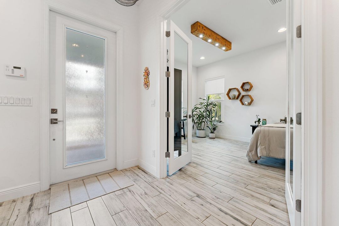 En Venta: $1,599,900 (3 camas, 3 baños, 2890 Pies cuadrados)