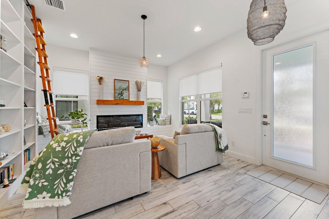 En Venta: $1,599,900 (3 camas, 3 baños, 2890 Pies cuadrados)