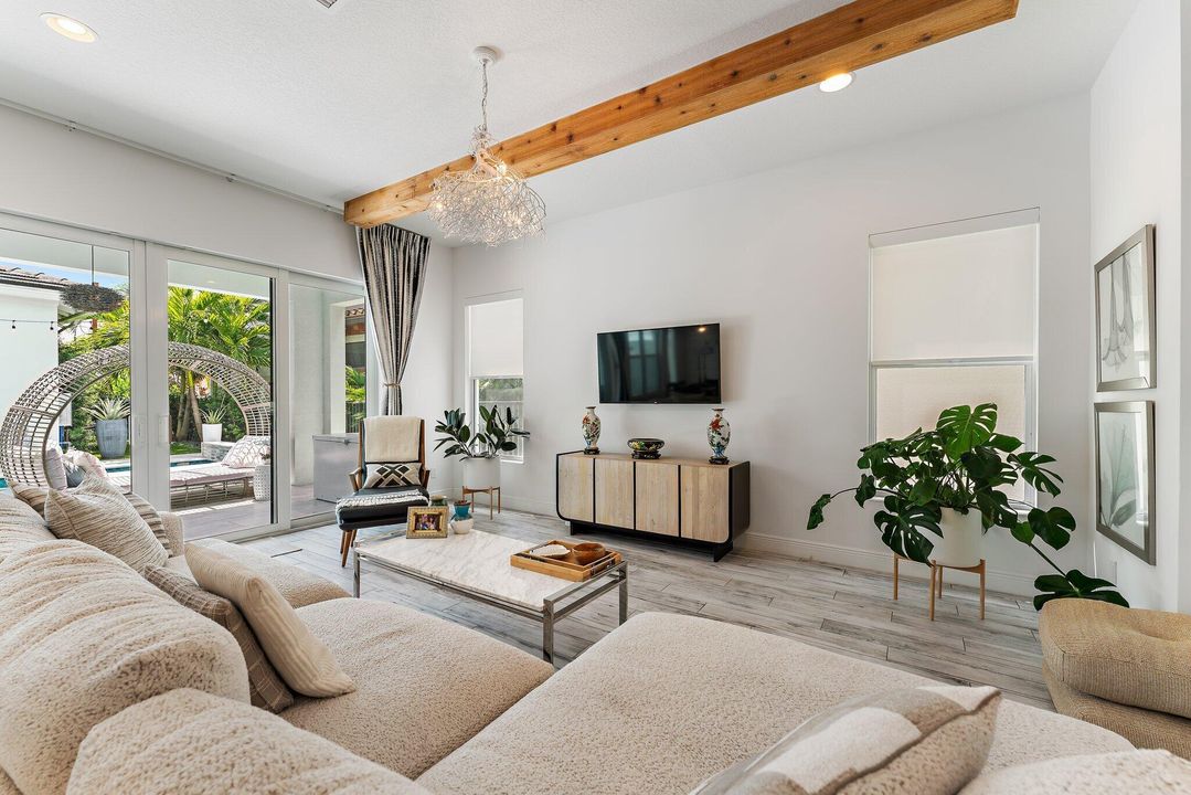 En Venta: $1,599,900 (3 camas, 3 baños, 2890 Pies cuadrados)