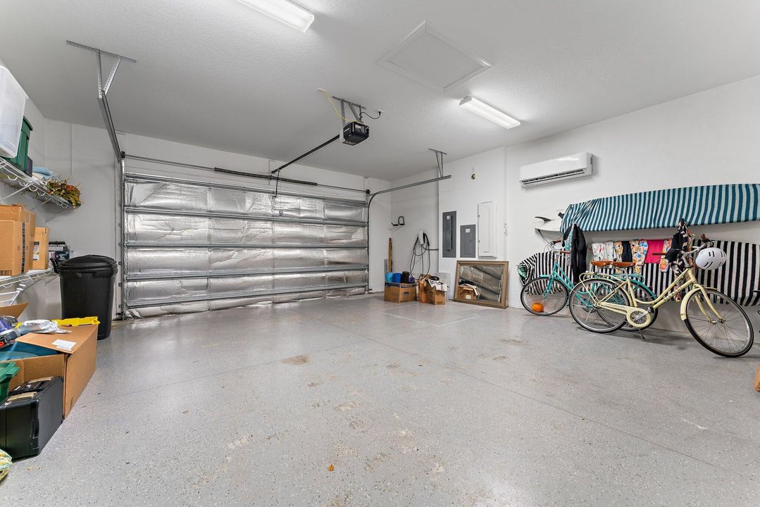 En Venta: $1,599,900 (3 camas, 3 baños, 2890 Pies cuadrados)