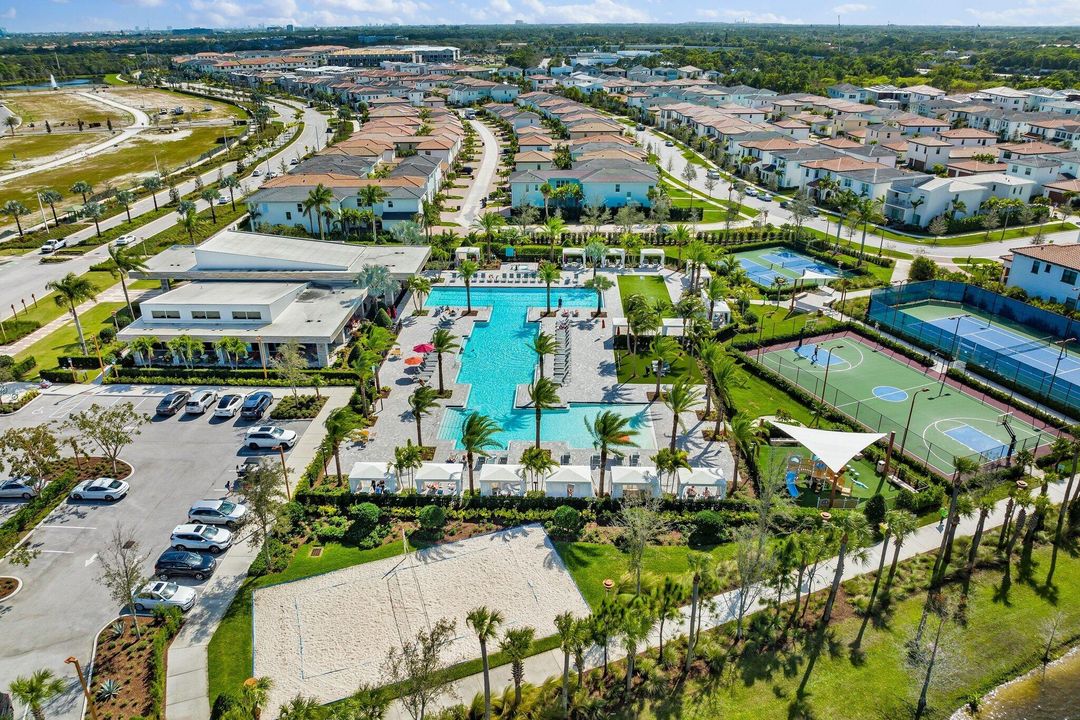 En Venta: $1,599,900 (3 camas, 3 baños, 2890 Pies cuadrados)