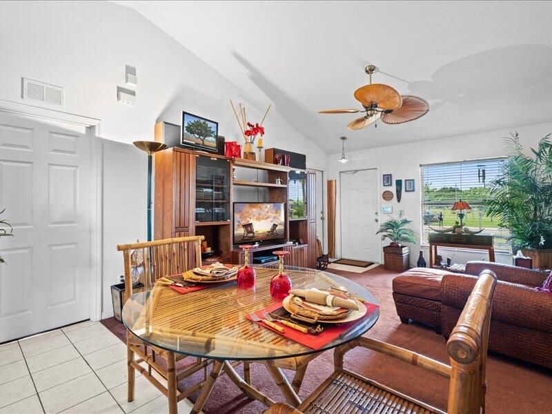 待售: $330,000 (3 贝兹, 2 浴室, 1058 平方英尺)