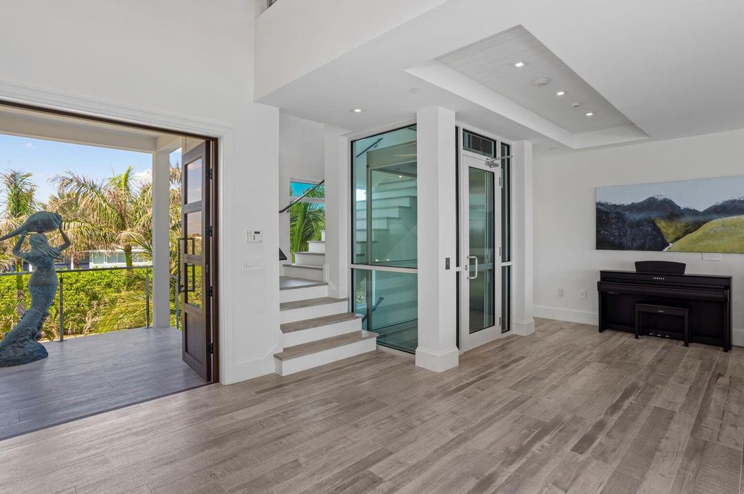 En Venta: $12,950,000 (4 camas, 4 baños, 5179 Pies cuadrados)