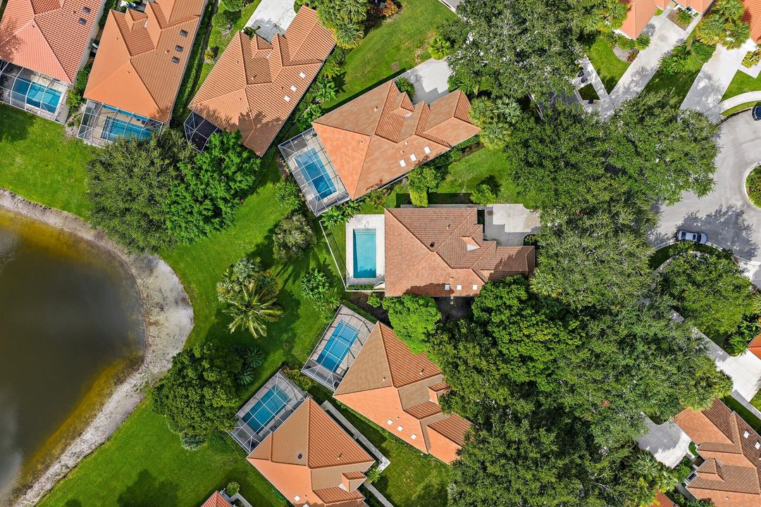 For Sale: $774,900 (3 beds, 2 baths, 1577 Square Feet)