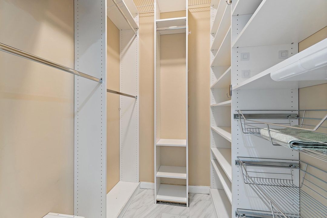 For Sale: $774,900 (3 beds, 2 baths, 1577 Square Feet)