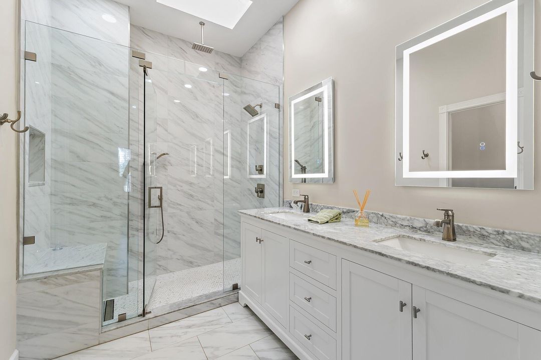 For Sale: $774,900 (3 beds, 2 baths, 1577 Square Feet)