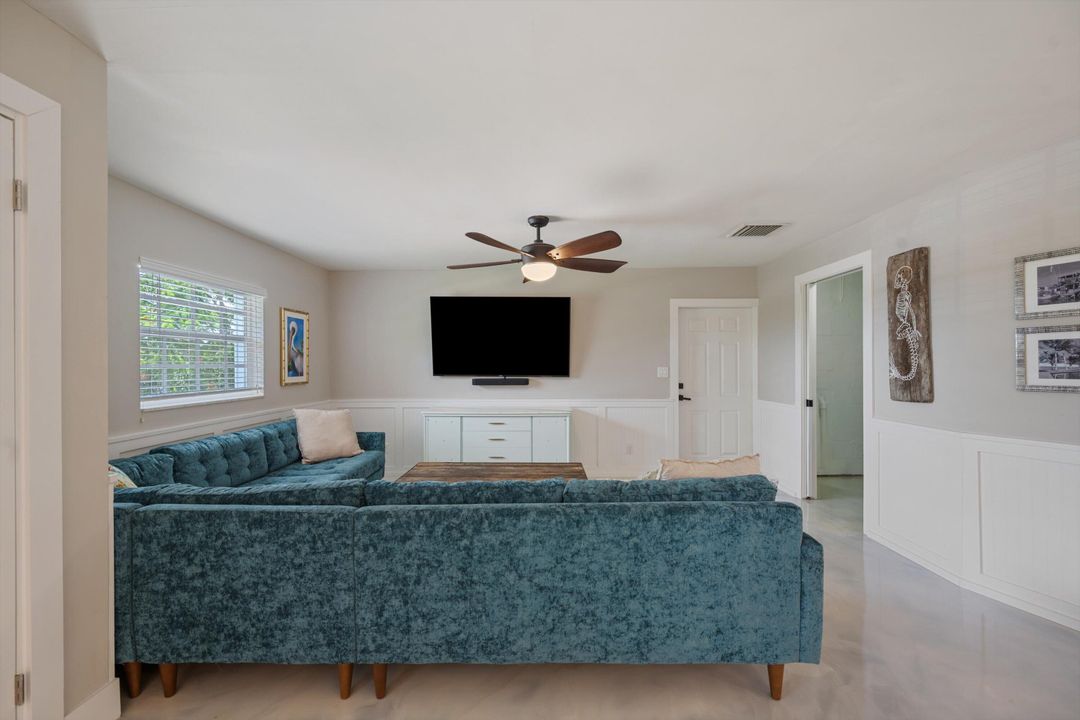 Active With Contract: $499,000 (2 beds, 2 baths, 1542 Square Feet)