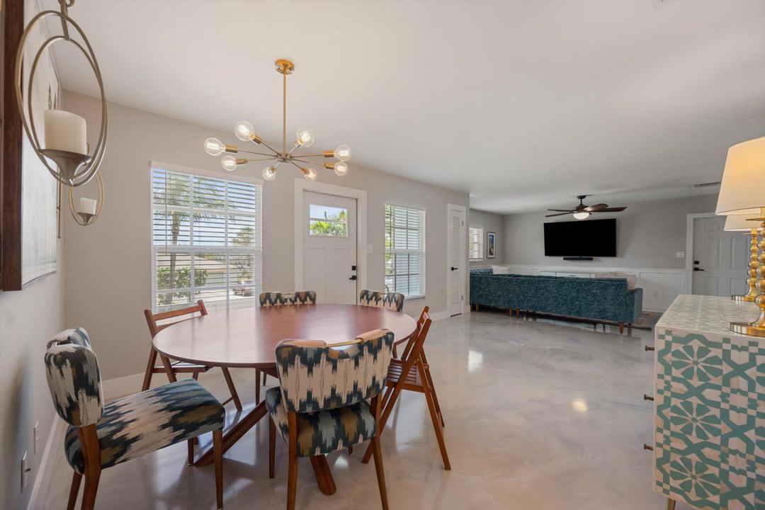 Active With Contract: $499,000 (2 beds, 2 baths, 1542 Square Feet)