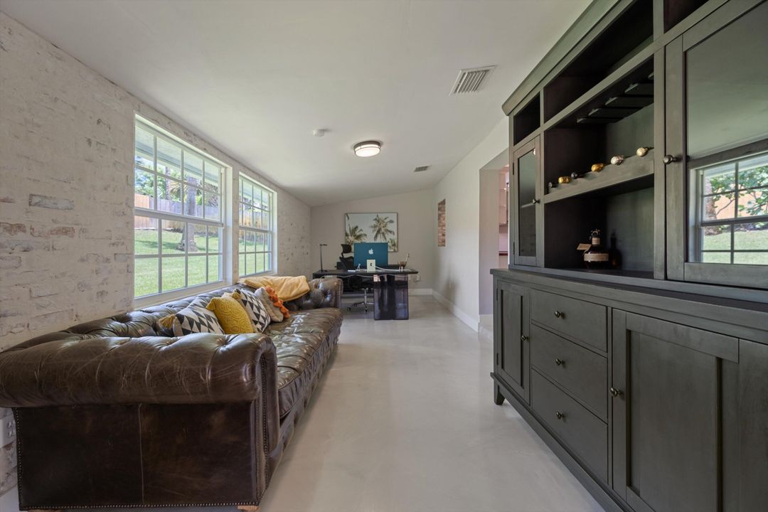 Active With Contract: $499,000 (2 beds, 2 baths, 1542 Square Feet)