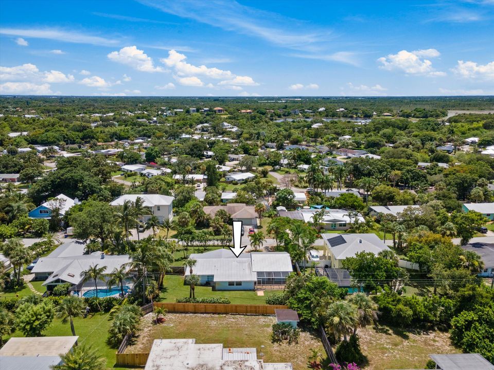 Active With Contract: $499,000 (2 beds, 2 baths, 1542 Square Feet)
