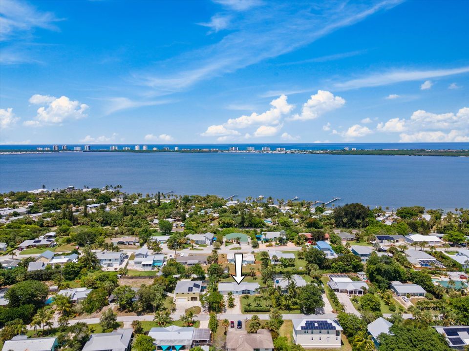 Active With Contract: $499,000 (2 beds, 2 baths, 1542 Square Feet)