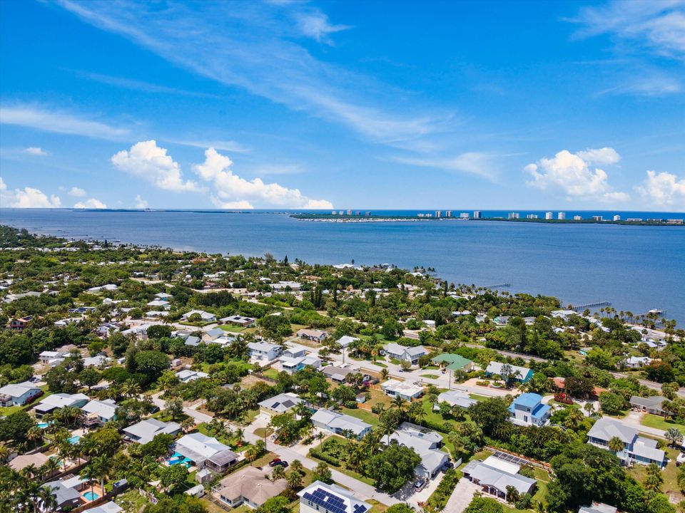 Active With Contract: $499,000 (2 beds, 2 baths, 1542 Square Feet)