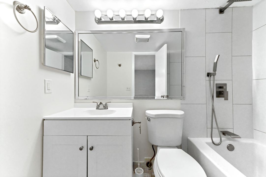 待售: $79,900 (1 贝兹, 1 浴室, 738 平方英尺)