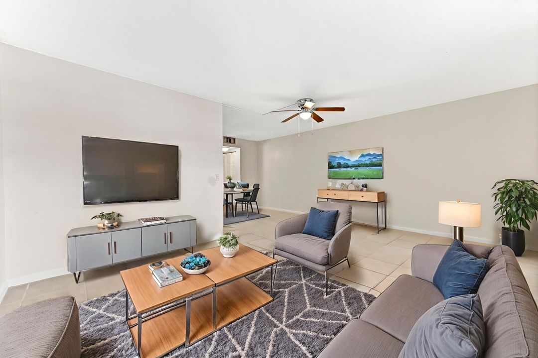 待售: $79,900 (1 贝兹, 1 浴室, 738 平方英尺)