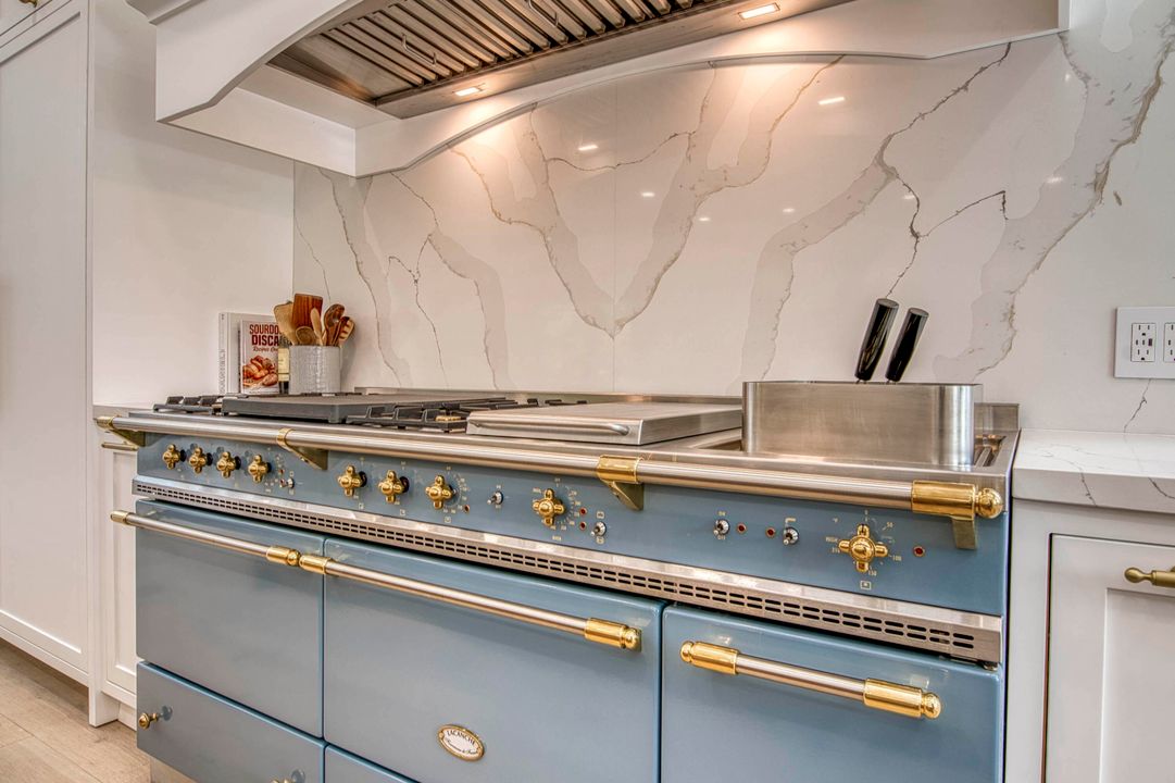 En Venta: $4,250,000 (6 camas, 6 baños, 5560 Pies cuadrados)