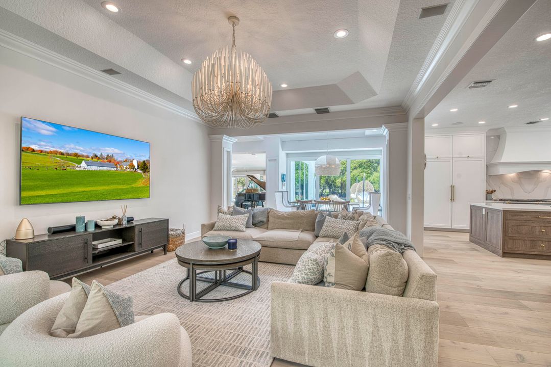 En Venta: $4,250,000 (6 camas, 6 baños, 5560 Pies cuadrados)