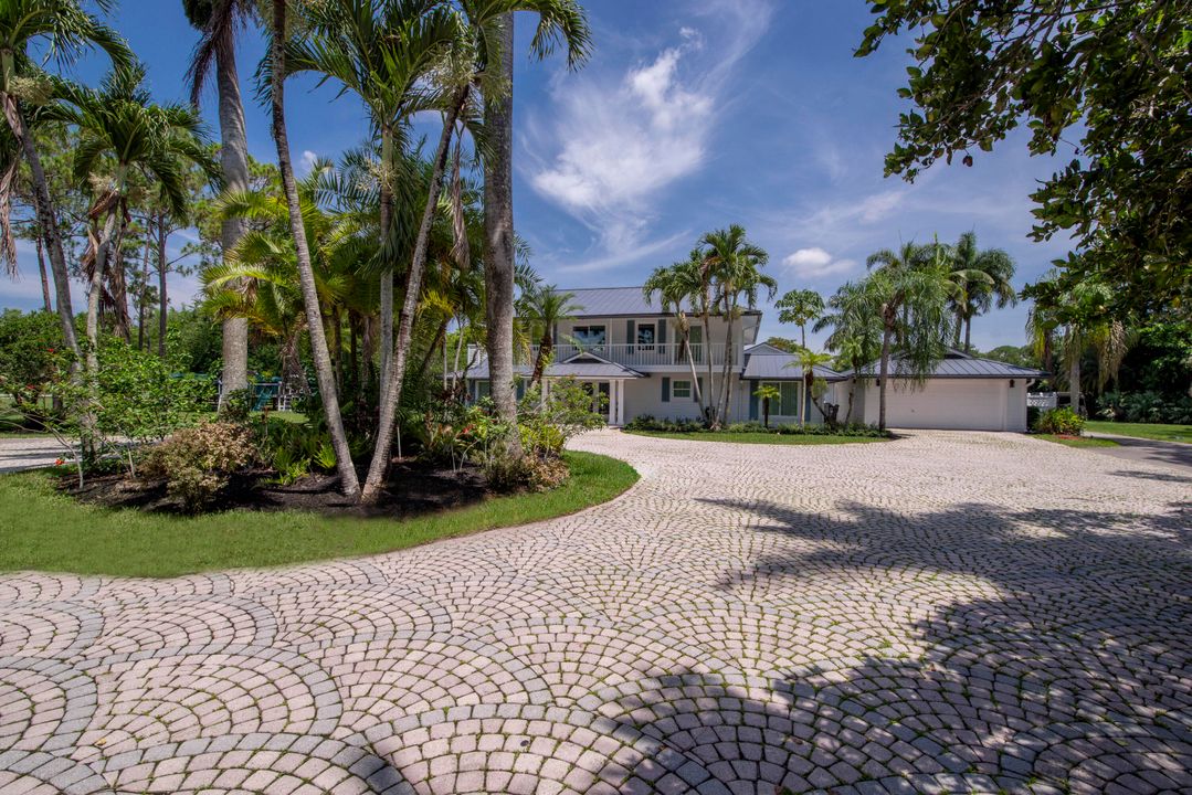 En Venta: $4,250,000 (6 camas, 6 baños, 5560 Pies cuadrados)