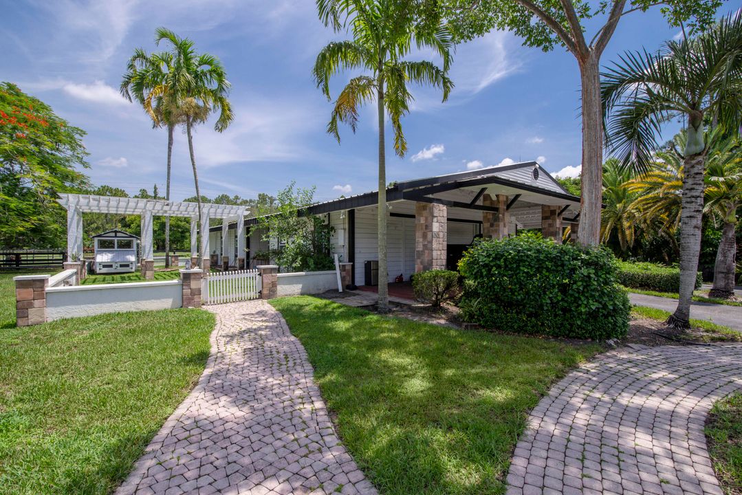 En Venta: $4,250,000 (6 camas, 6 baños, 5560 Pies cuadrados)