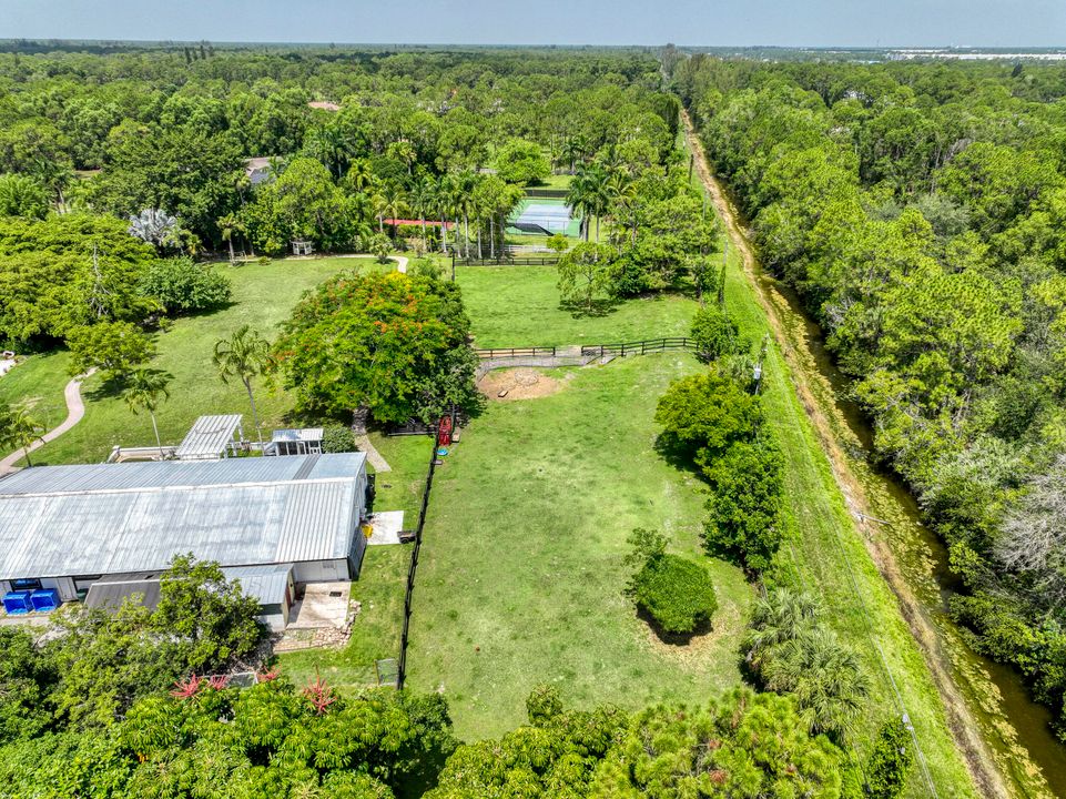En Venta: $4,250,000 (6 camas, 6 baños, 5560 Pies cuadrados)
