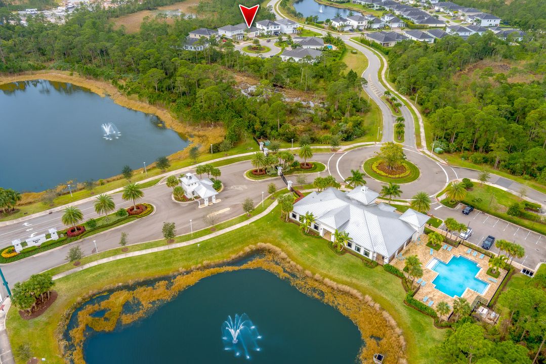 合同活跃: $759,000 (3 贝兹, 3 浴室, 2193 平方英尺)