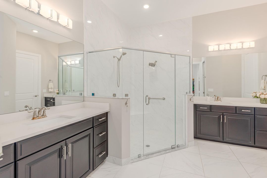 合同活跃: $759,000 (3 贝兹, 3 浴室, 2193 平方英尺)