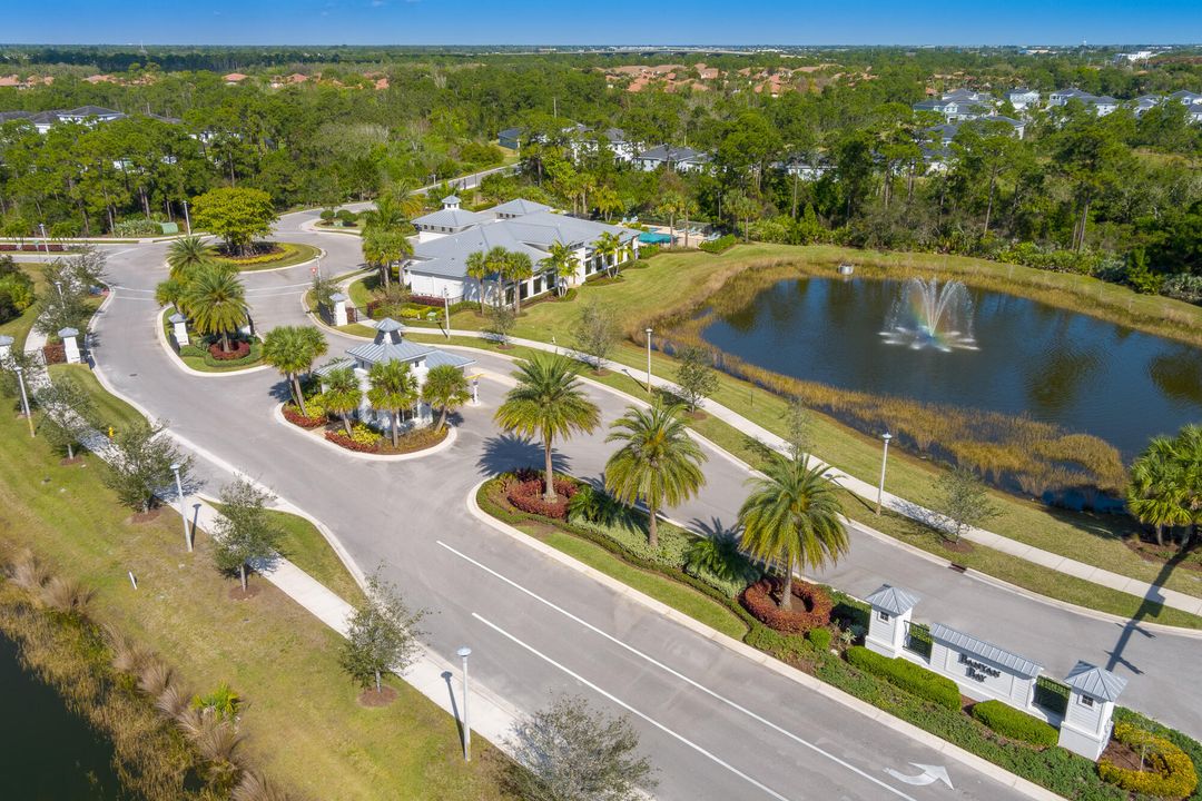 合同活跃: $759,000 (3 贝兹, 3 浴室, 2193 平方英尺)